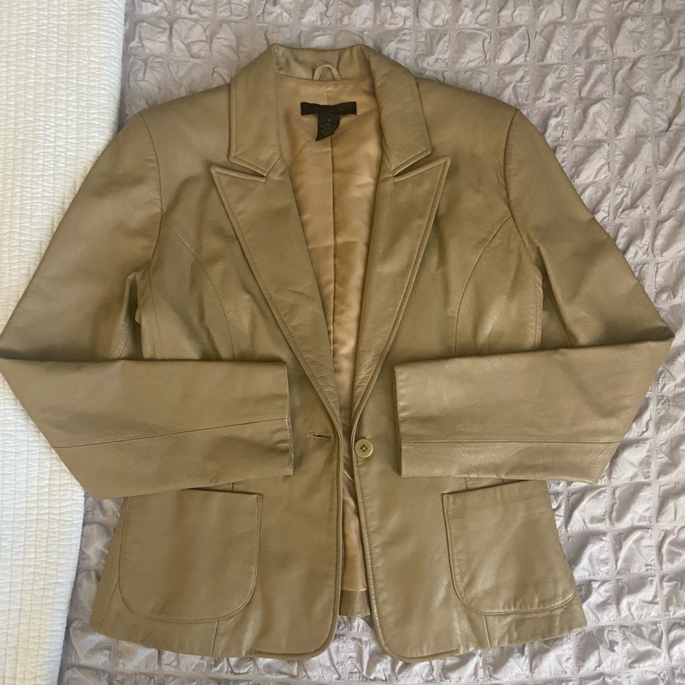 100% genuine vintage leather jacket 🧥